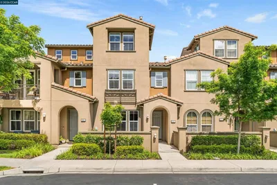 5267 Fioli Loop