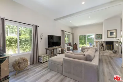 29700 Windsong Lane, Agoura Hills, CA 91301