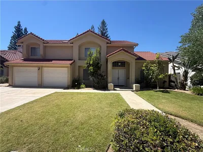 213 W Brier