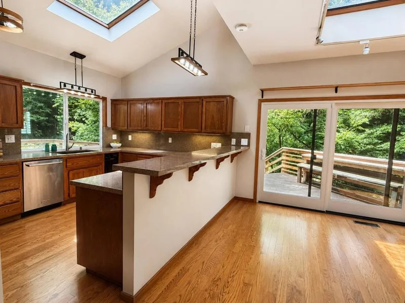 Photo 2 of 106 Carbonera Drive