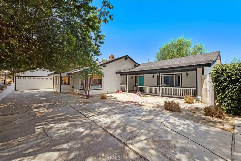 19242 Barrett Lane photo 2