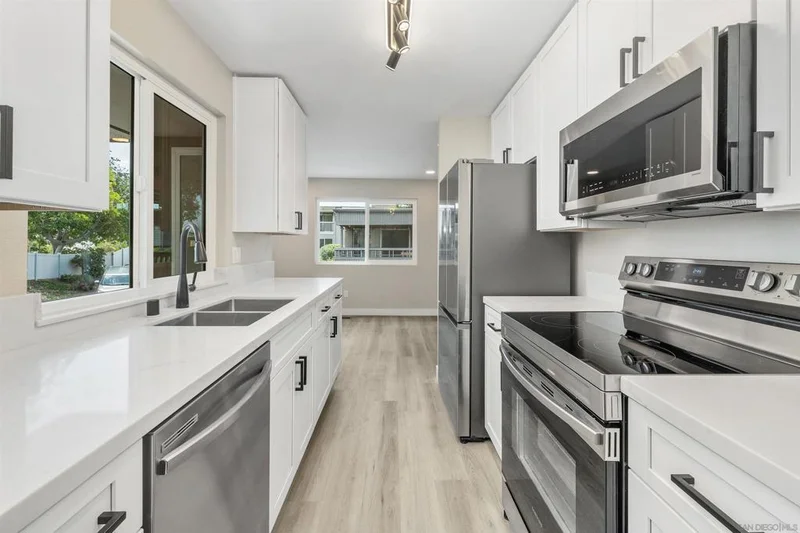 6386 Caminito Salado, San Diego, CA 92111