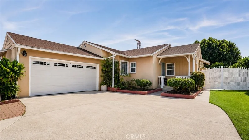 8115 Brimfield