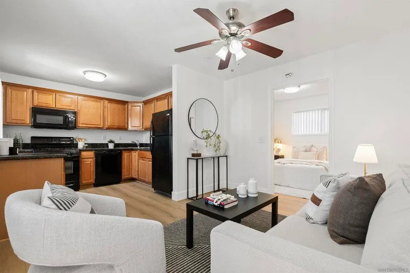 4654 33rd St 20 photo 2