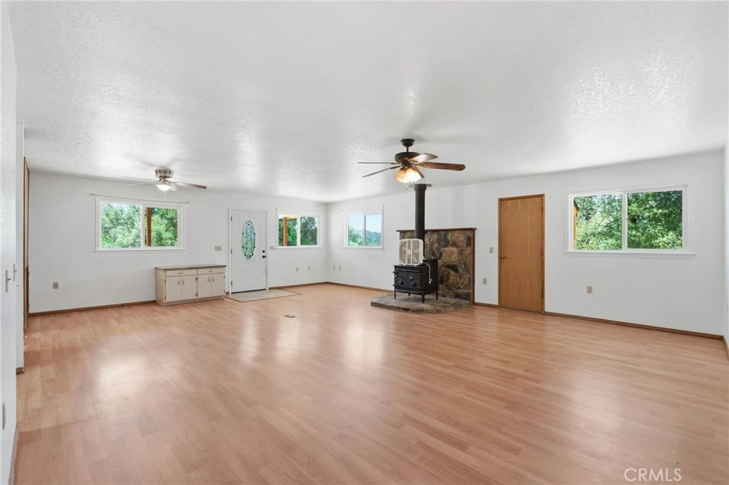 Interior 3