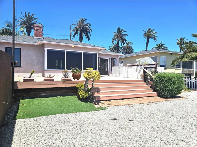 1431 W Paseo Del Mar