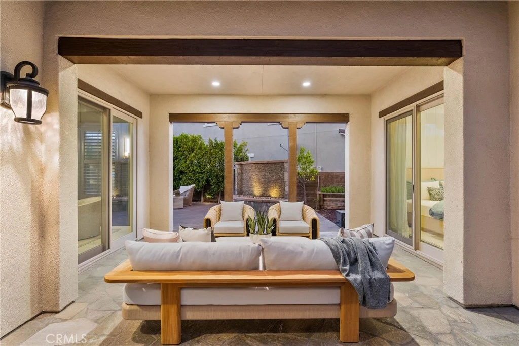 Interior 2