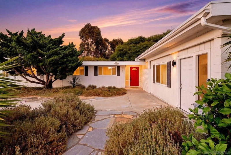 161 Parnassus Circle, Oceanside, CA 92054