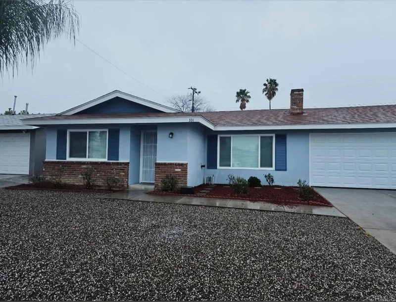 Photo 2 of 331 Ruby Avenue