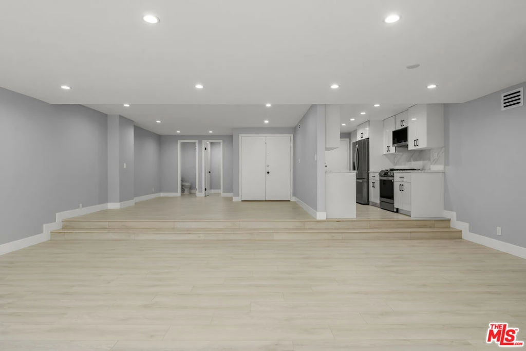 Interior 2