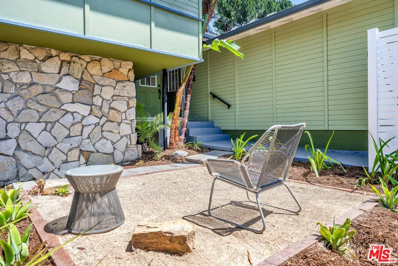 4076 Tropico Way photo 2