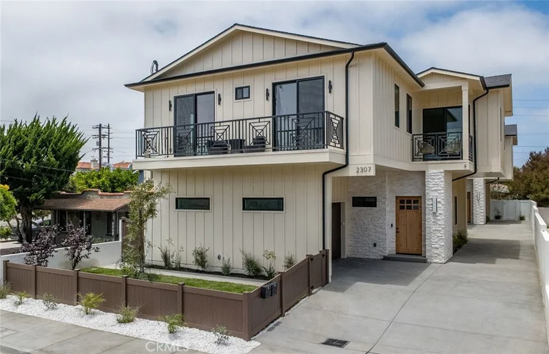 2307 Huntington Ln A, Redondo Beach, CA 90278