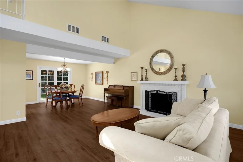 Photo 2 of 1375 Beechwood Drive