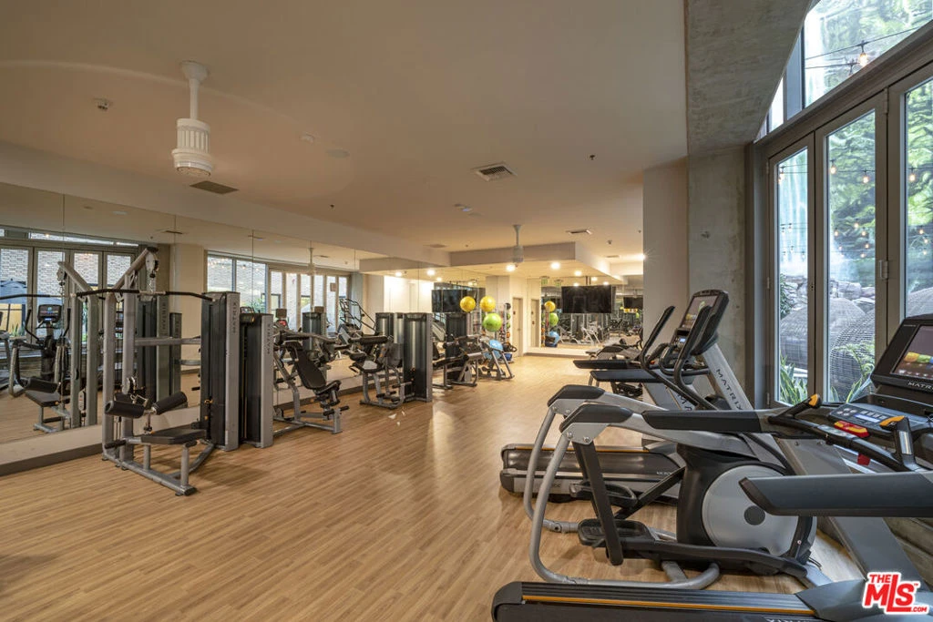 Interior 3