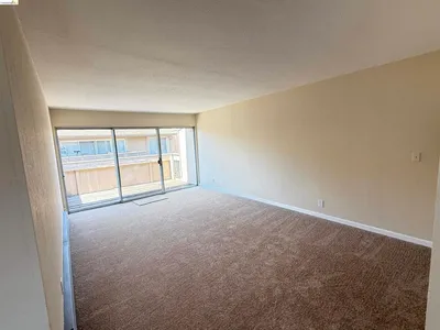 260 Industrial Pkwy 38