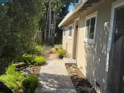 51 Heritage Ct photo 2