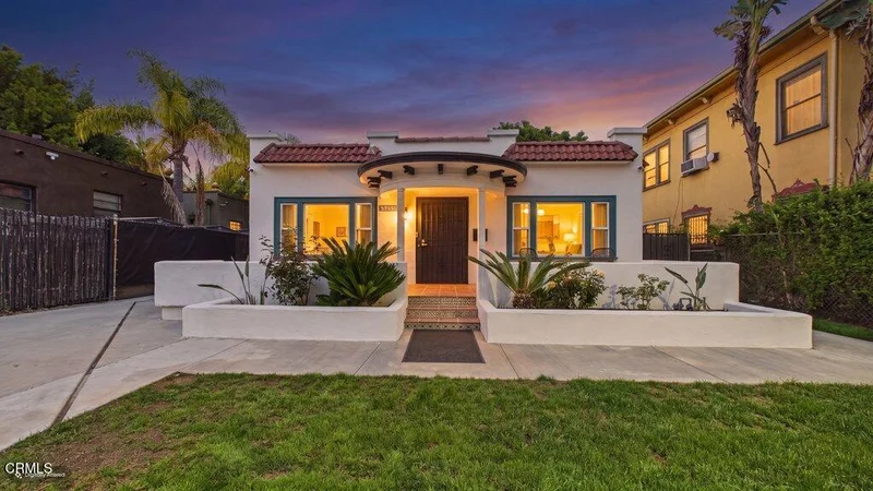 1232 N El Centro Avenue, Los Angeles, CA 90038