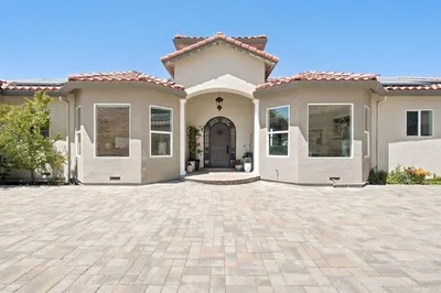 2774 Butterfly Court