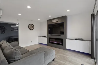 2700 Brea Boulevard 38