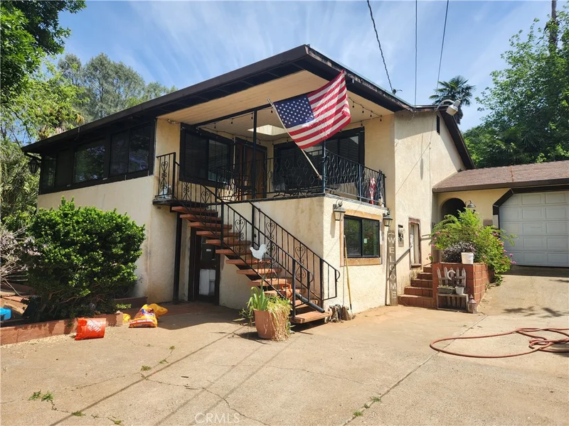 105 Pinedale Avenue