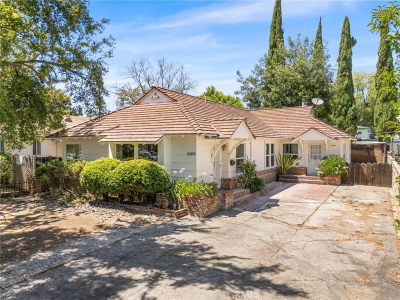 10559 Camarillo