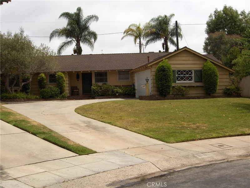 6424 Hedding St.