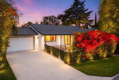 6759 N Golden West
