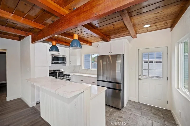 913 Sequoia Drive