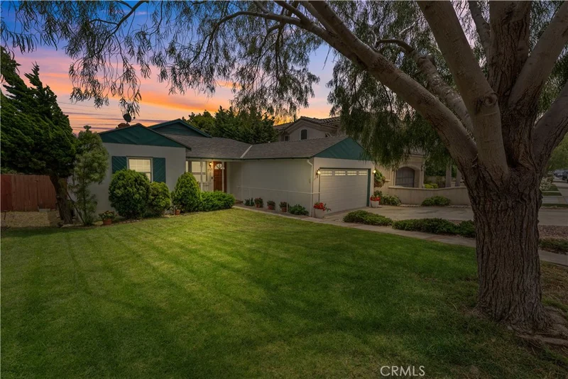 758 Bungalow, El Segundo, CA 90245