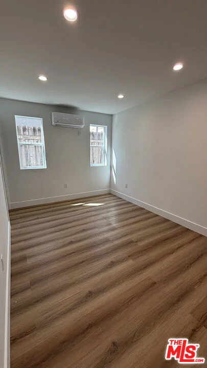 2437 Centinela Avenue apt 11 photo 2