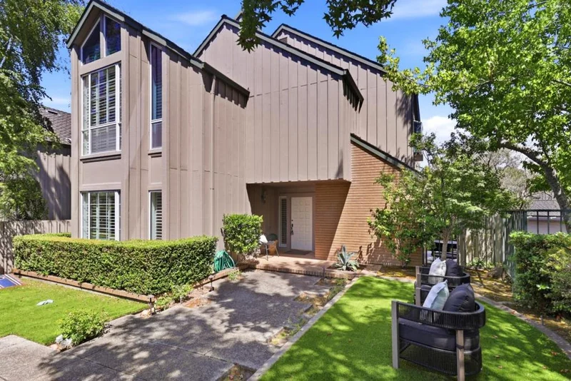 2941 Belmont Woods Way