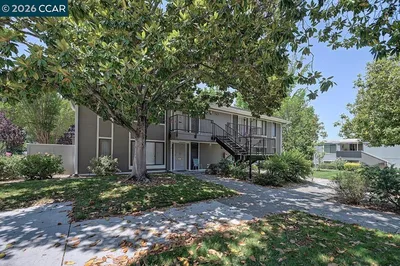 2716 Tice Creek 1