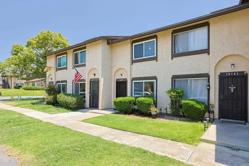 10139 Carefree Dr