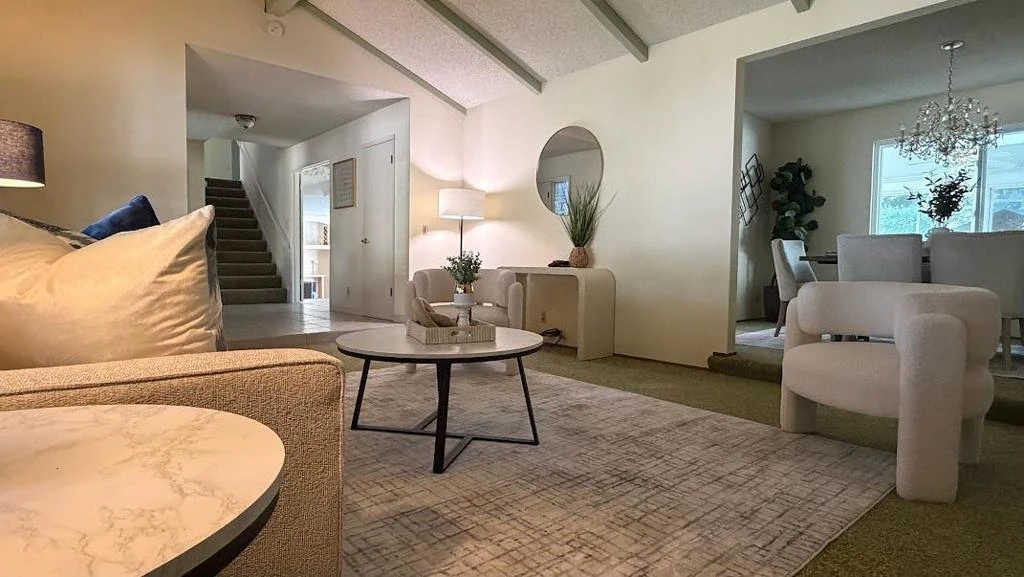 Interior 4