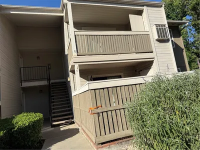 1309 W Mission Boulevard 8