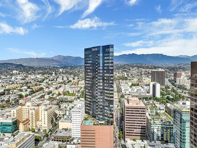1100 Wilshire 2901