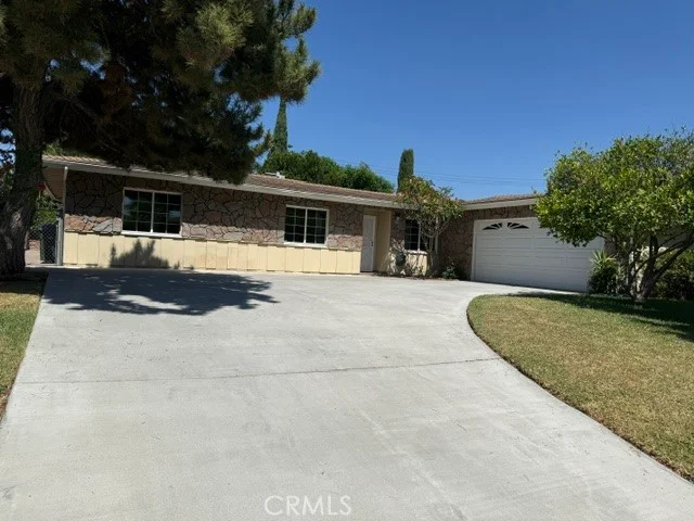 1560 N Vista, Rialto, CA 92376