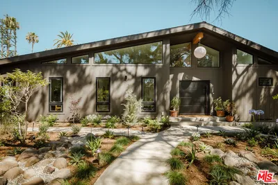 2542 Santa Rosa Avenue