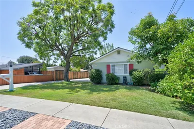 300 W Laurel Avenue