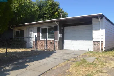 47 Harbor Dr