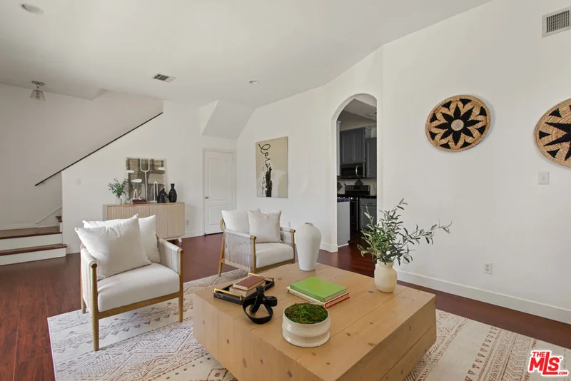4520 Fulton Avenue 14, Sherman Oaks, CA 91423