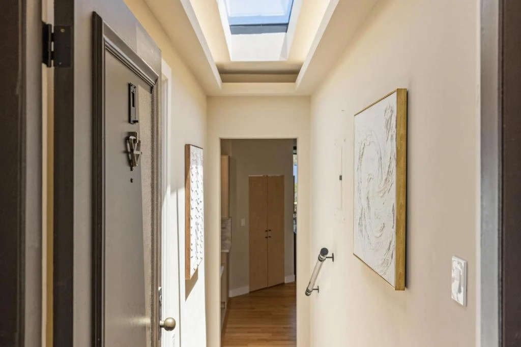 Interior 3