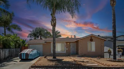 628 N Cuyamaca Street photo 2
