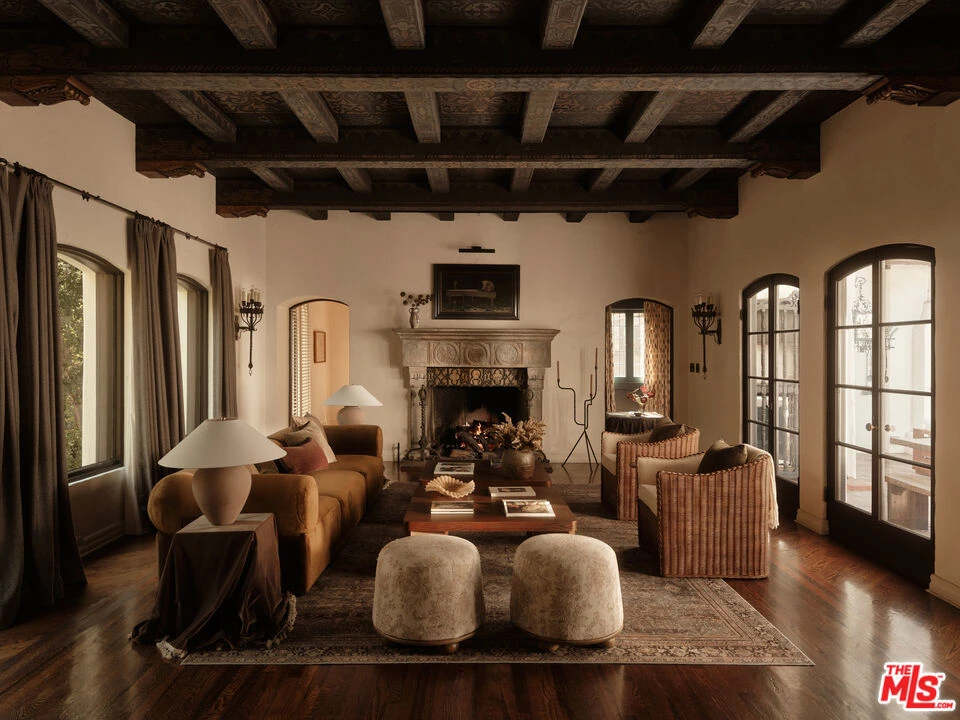 Interior 2