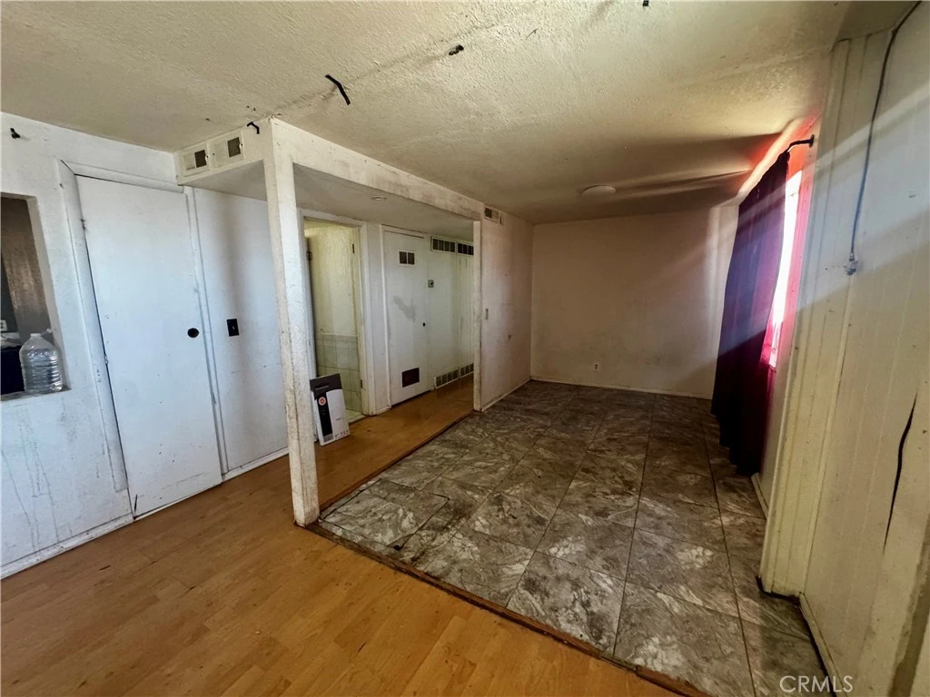 Interior 3