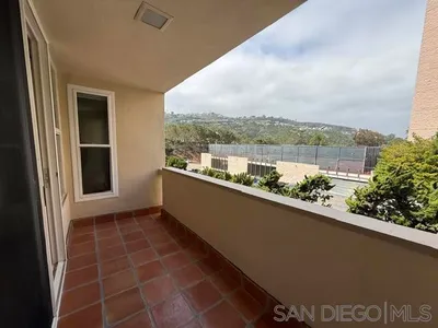 2510 Torrey Pines Rd, Unit 312