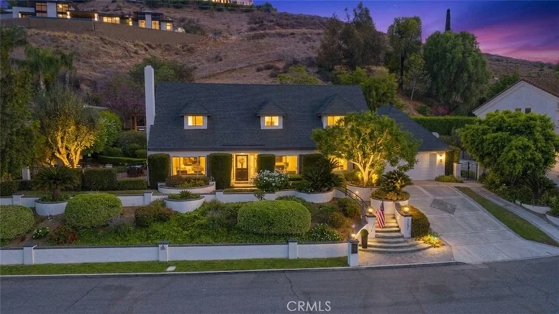 2552 Sunset