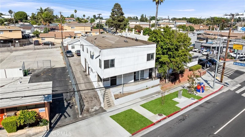 704 Centinela, Inglewood, CA 90302