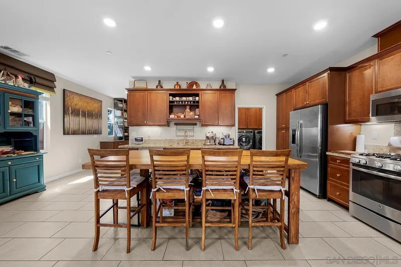 2834 Athens Rd 4