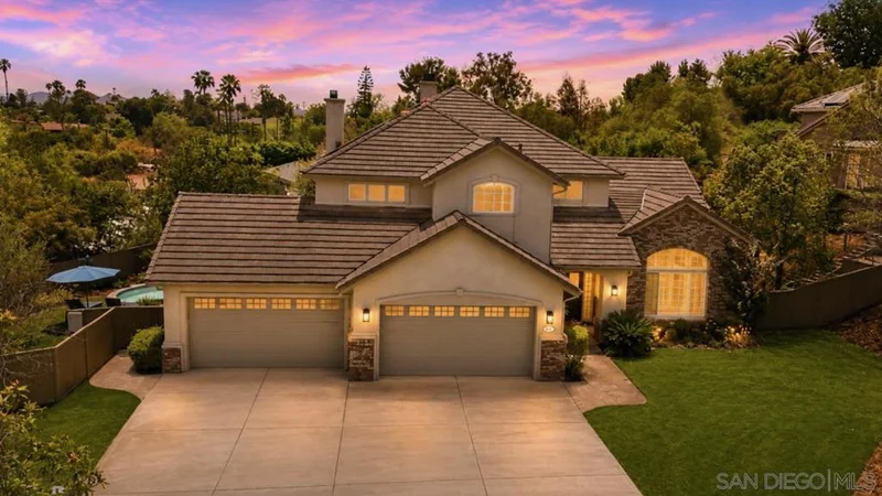 691 Center Stage Glen, Escondido, CA 92025